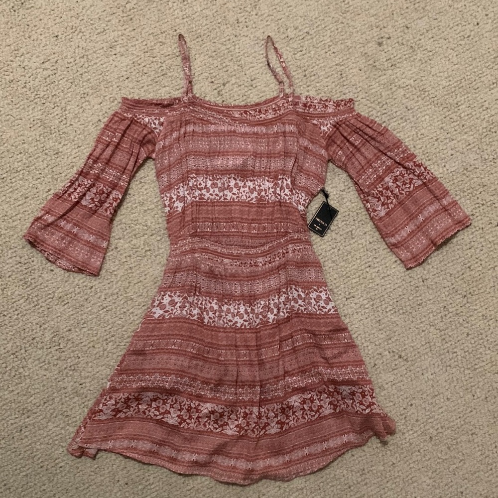 Off the shoulder flowy dress with adjustable straps